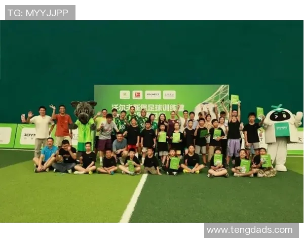 狗年春晚足球球星齐聚绿茵闪耀舞台共谱激情中国梦