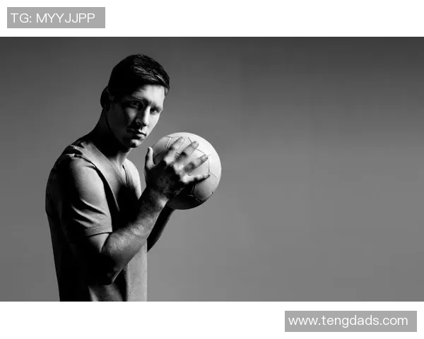 德国足球球星高清壁纸精选带你领略足球魅力与荣耀瞬间 德国足球球星高清壁纸精选带你领略足球魅力与荣耀瞬间